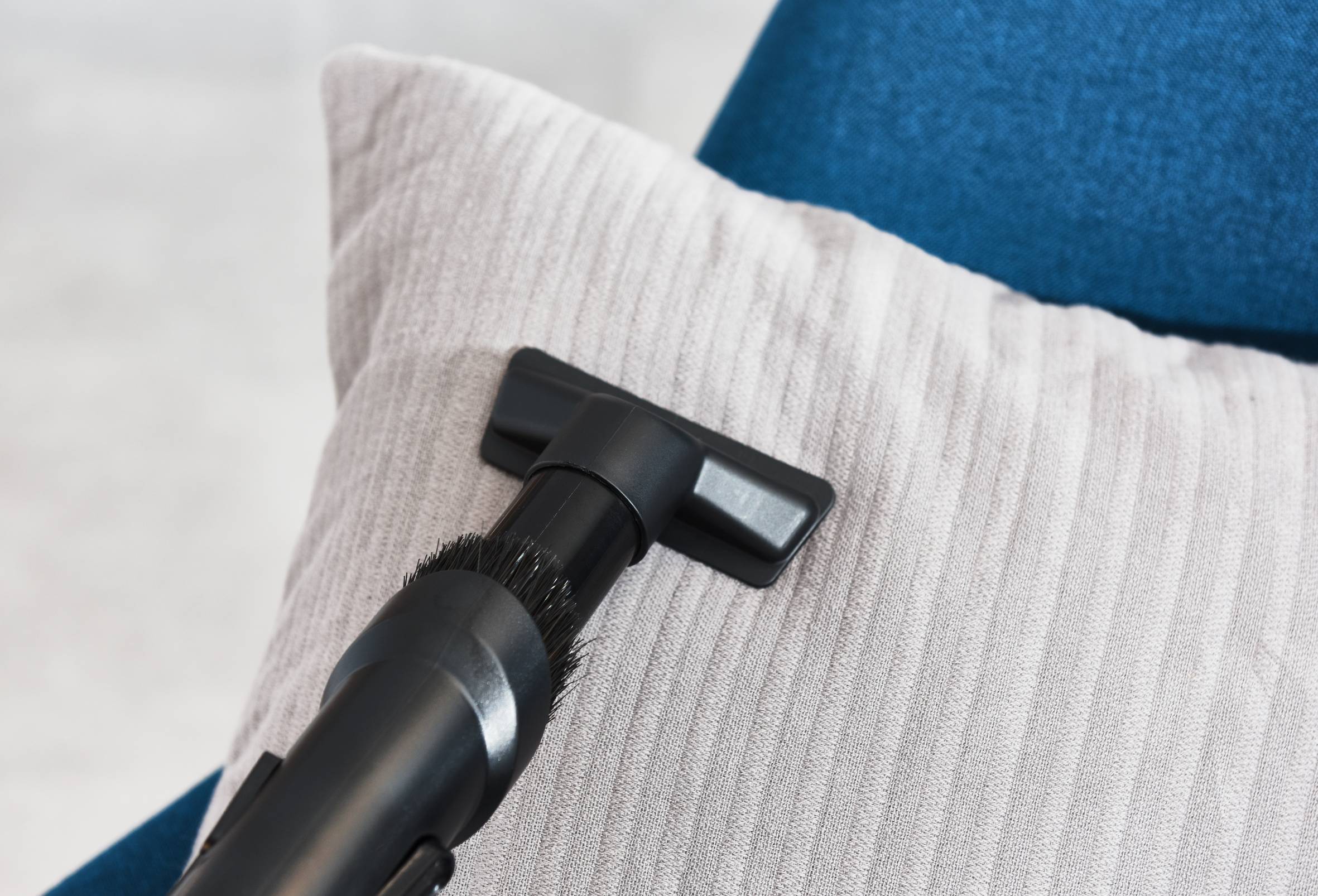 COMPACT POWER NEGRA + 4 ACCESORIOS