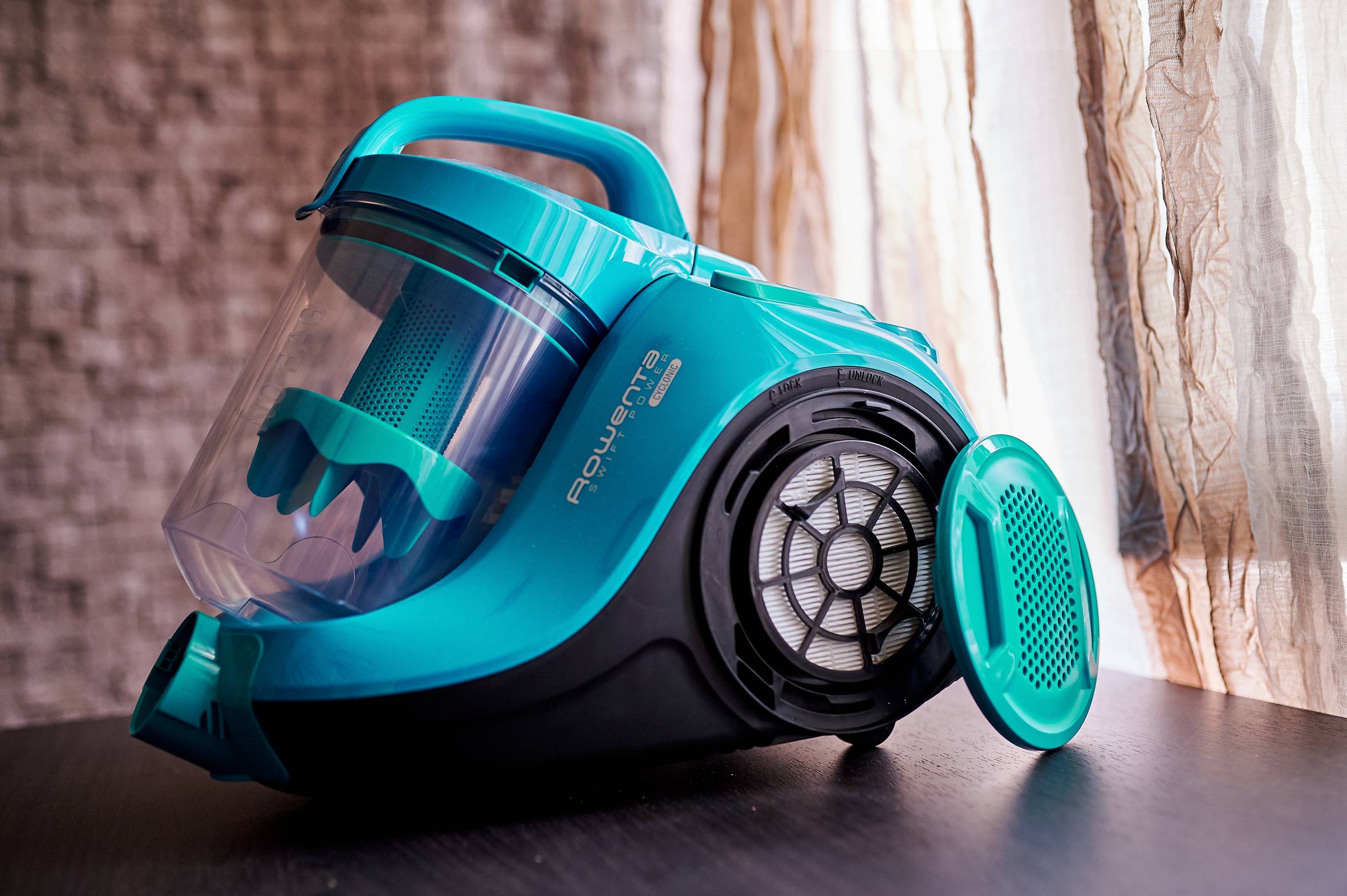 SWIFT POWER CYCLONIC TURQUESA, PARQUÉ