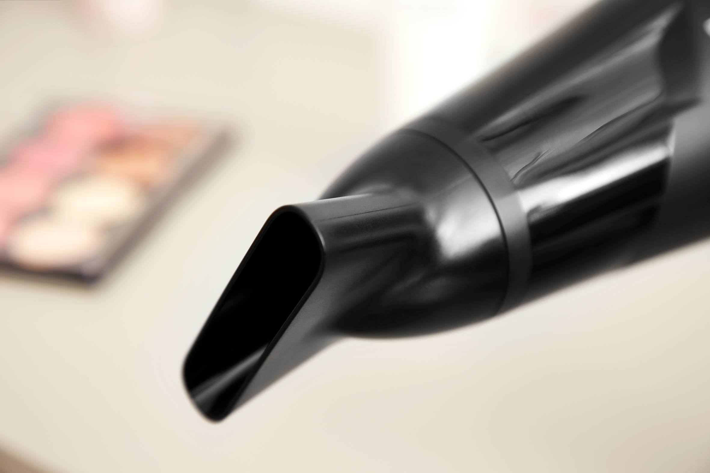 Studio Dry Glow, Secador de pelo, 2300 Effiwatts, Tecnología iónica, Ajuste Thermo Control