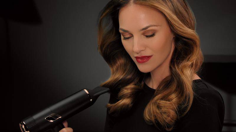 Secador Profesional Ultraligero con Motor BLDC y Flujo de Aire de