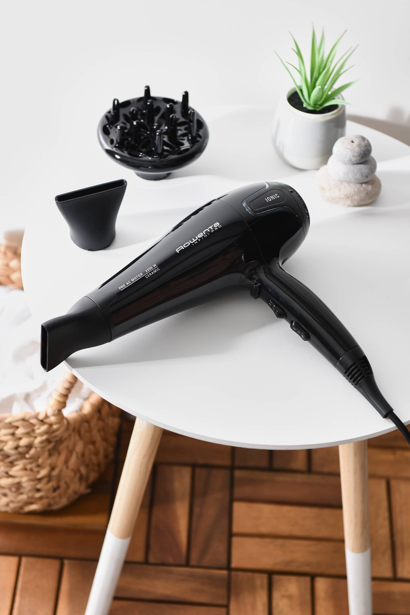 INFINI PRO BEAUTY 2200 W