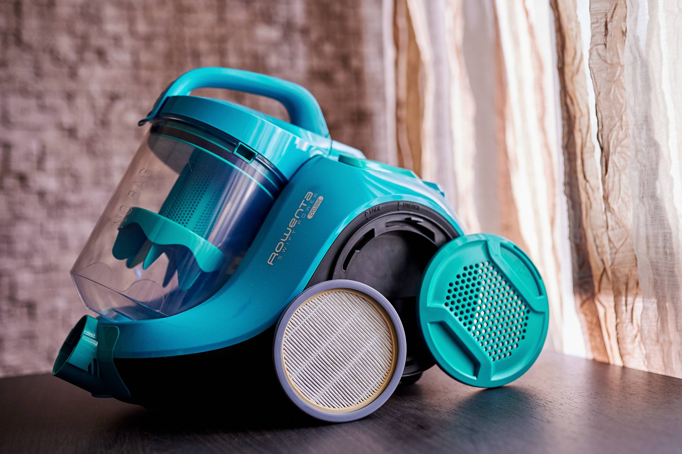 SWIFT POWER CYCLONIC TURQUESA, PARQUÉ