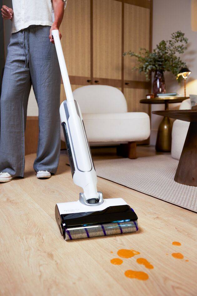fregona-electrica-en-parquet.jpg