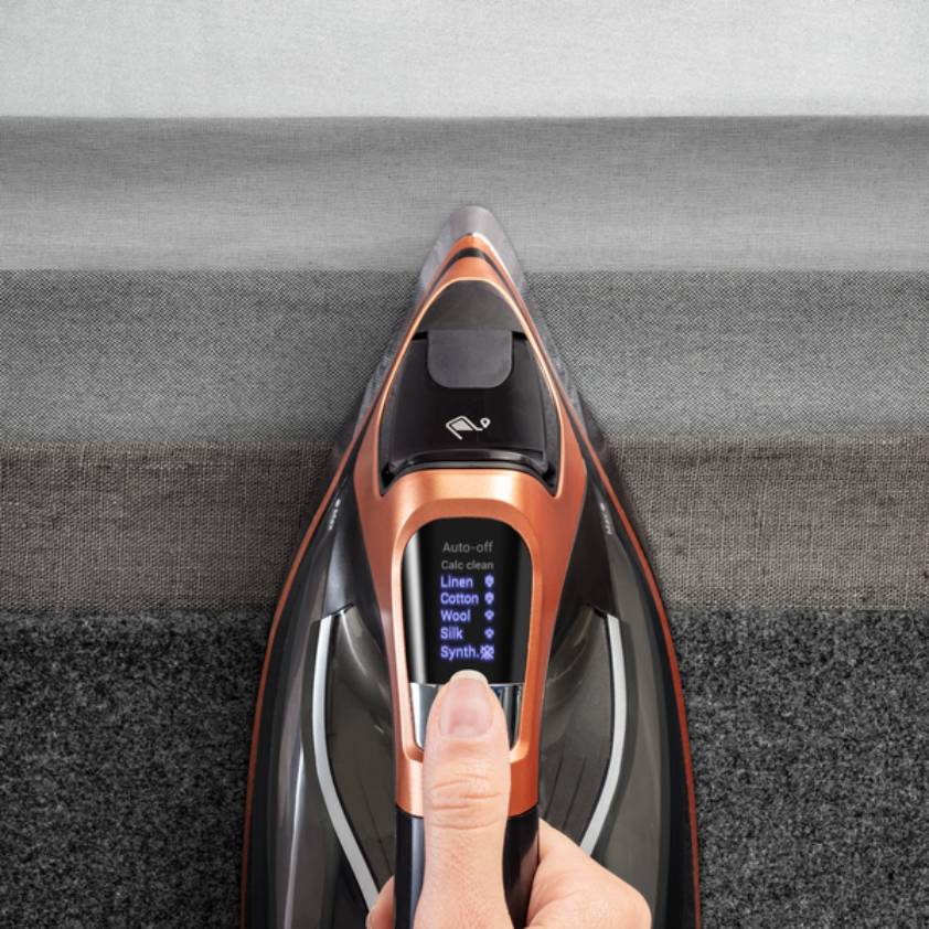 Promo Pack Plancha de vapor Steam Iron Force + Quitapelusas